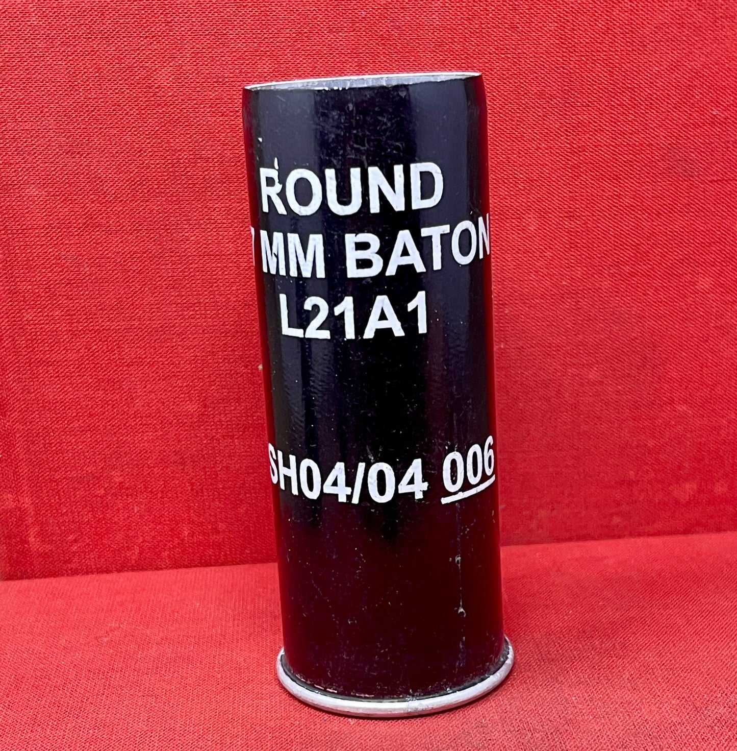 1 x Inert/ Display β . 37mm Baton Round