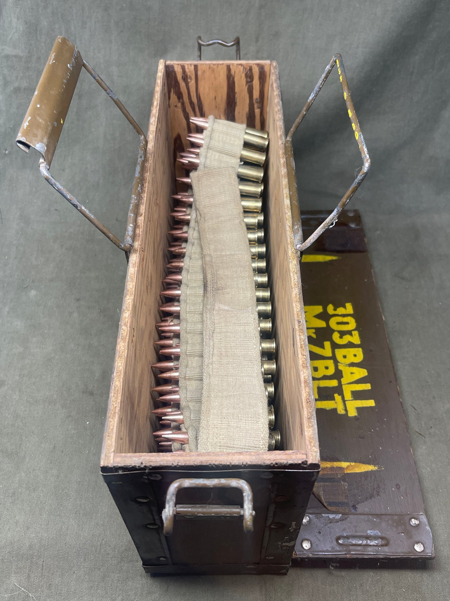 1 x South African Ammunition Box containing a 250 Rnd's 303 Vickers Machine Gun Belt
