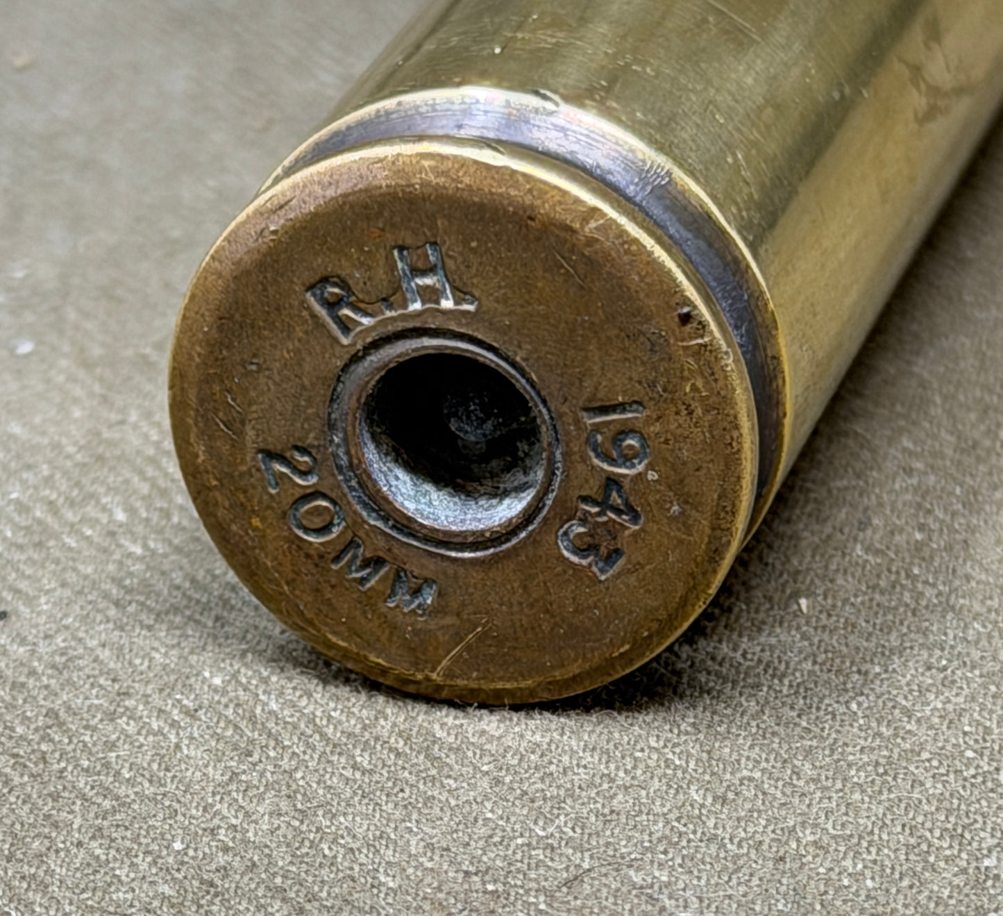 Original WWII 1943 20mm Brass Cartridge Case – RH (Raleigh Cycle Co.) – Collectible Ammunition