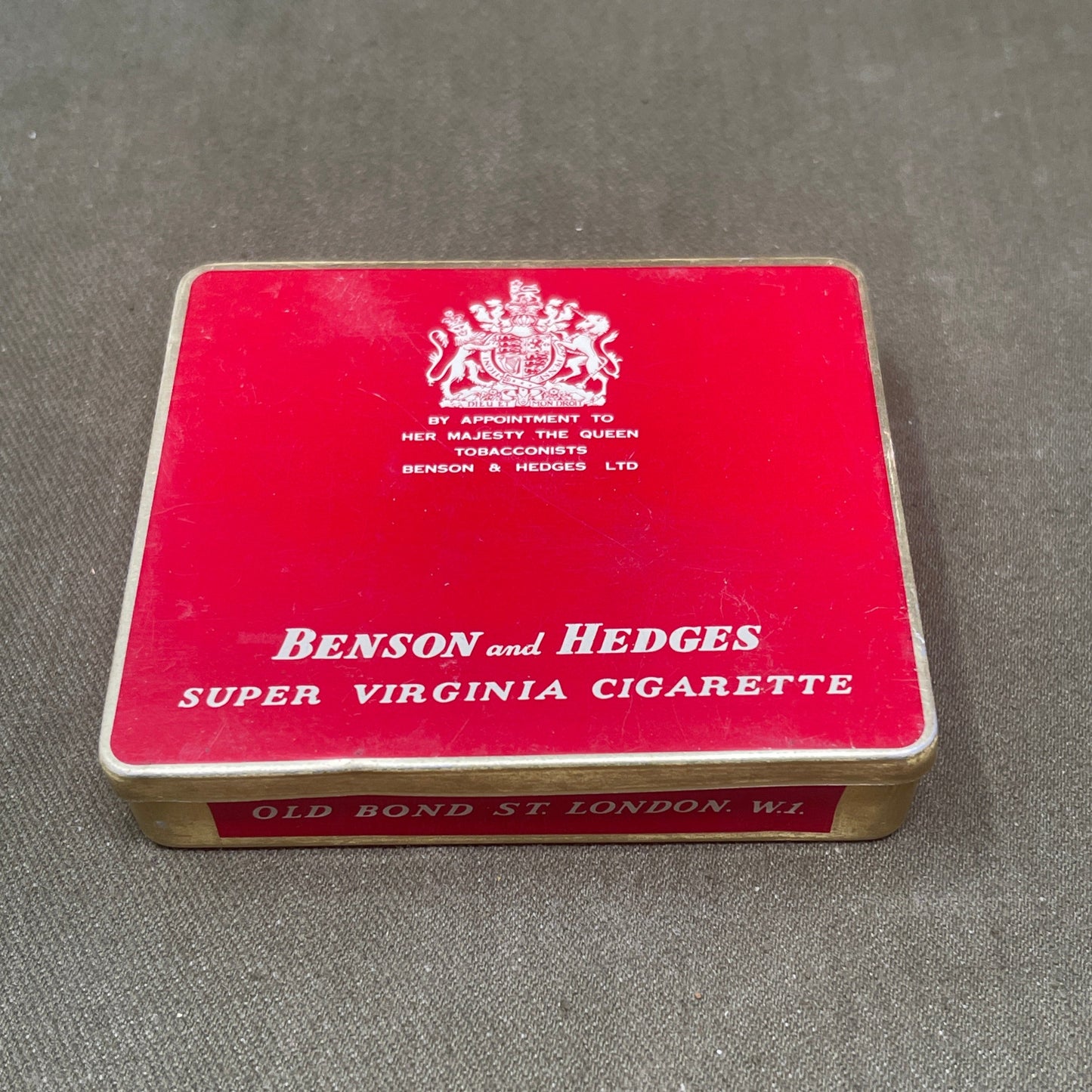 Empty Tin Benson & Hedges Super Virginia