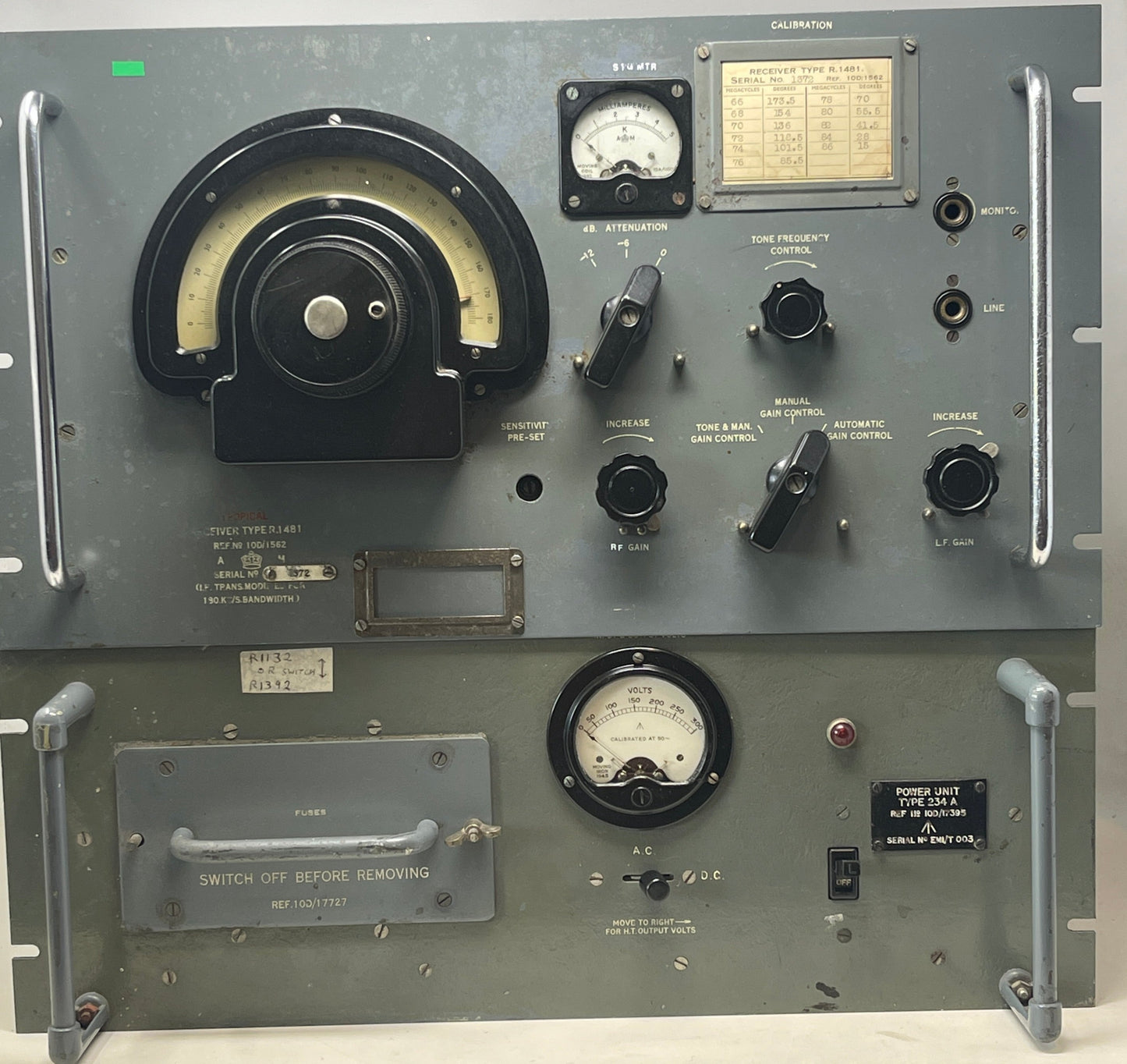 Air Ministry RAF R1132 Receiver Set with R1139 Power Supply