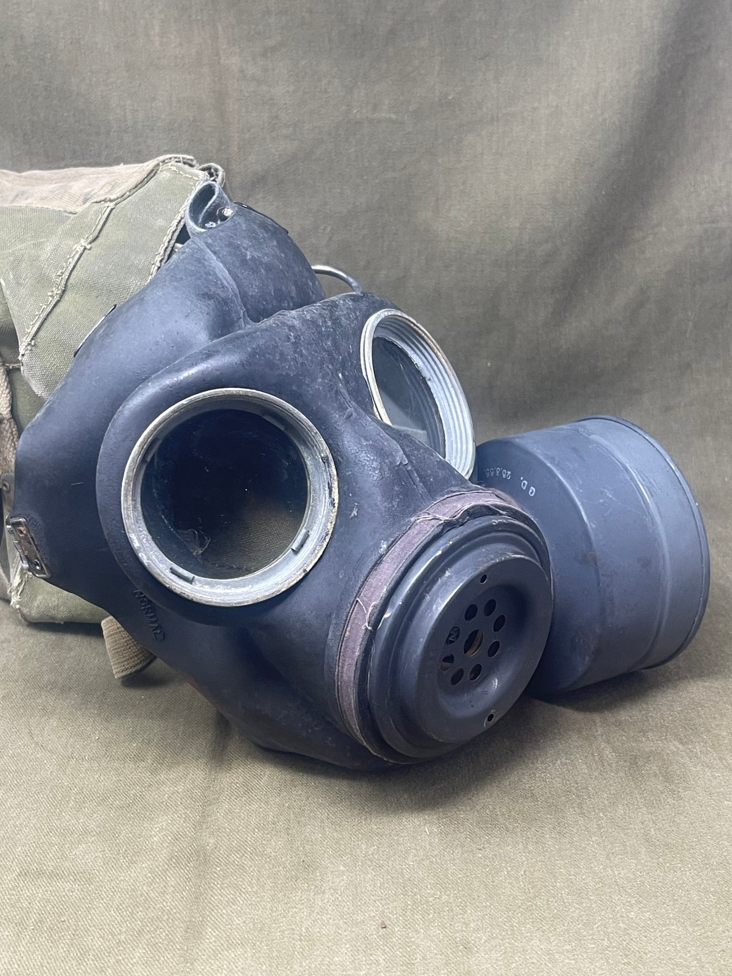 British WW2 Lightweight Respirator