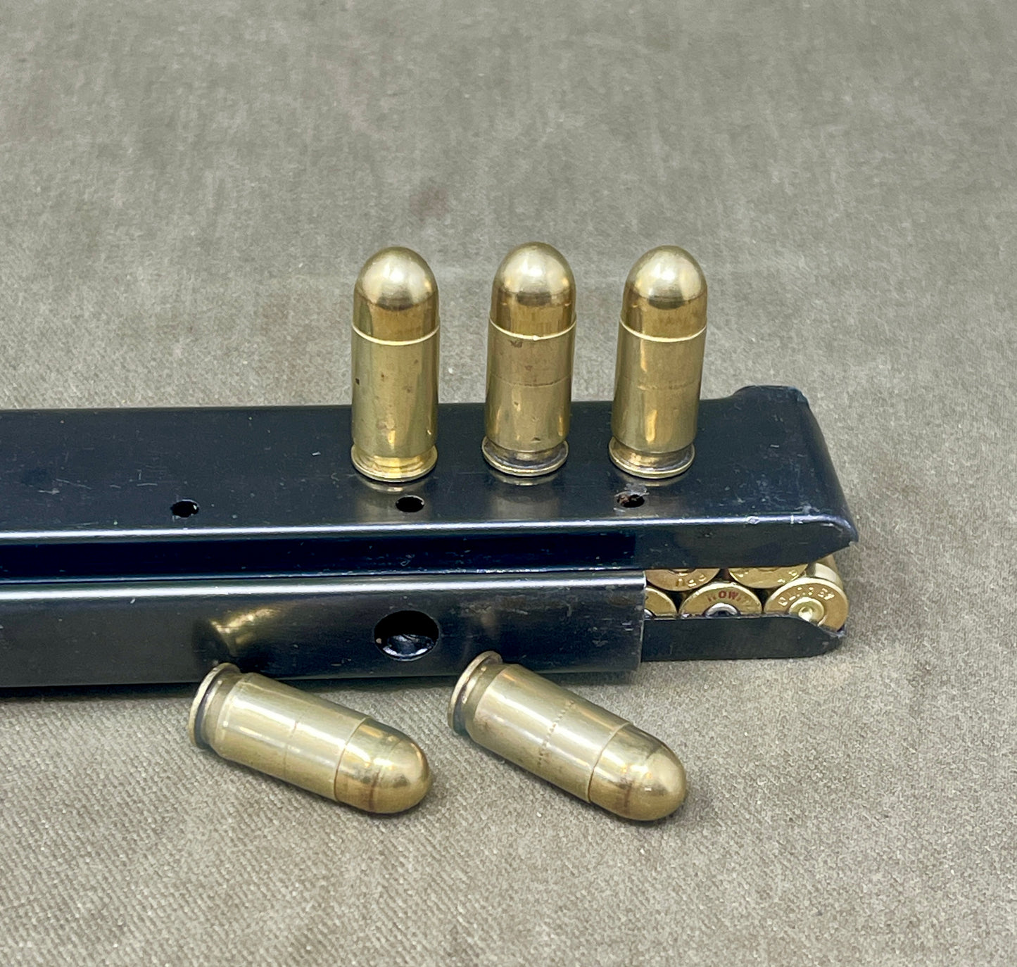 US WW2 Thompson 30 Round .45 ACP Magazine 5 x INERT Rounds