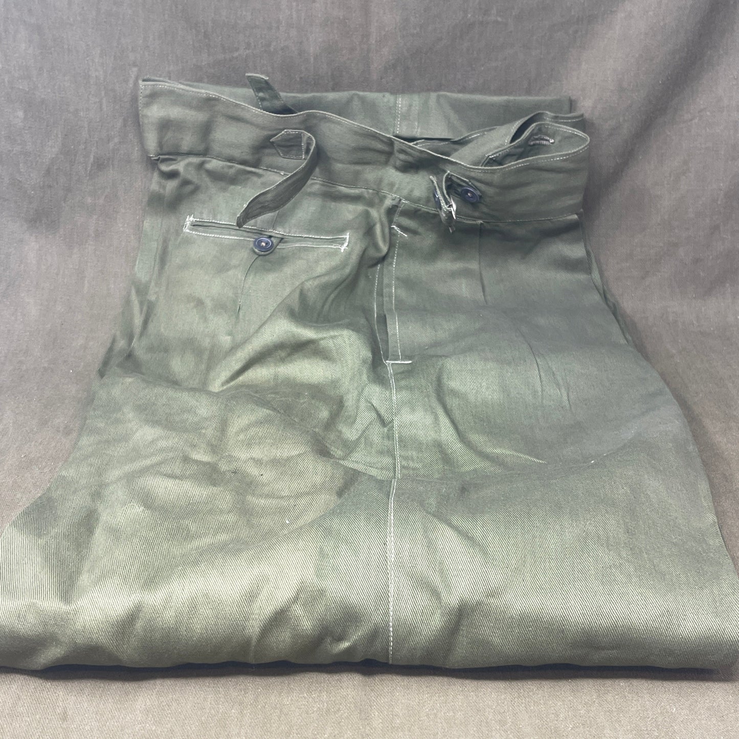 Original 1950s British Army Jungle Green Trousers– Excellent Condition
