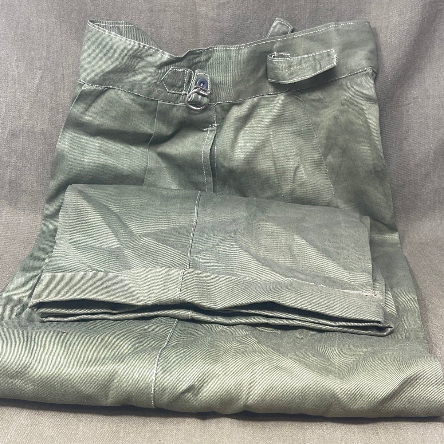 Original 1950s British Army Jungle Green Trousers– Excellent Condition