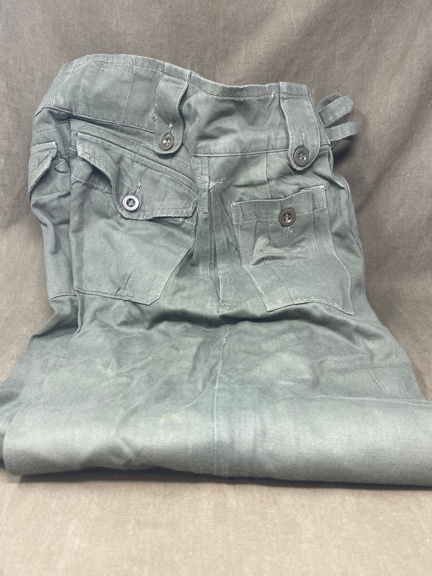 Original 1950s British Army Jungle Green Trousers– Excellent Condition