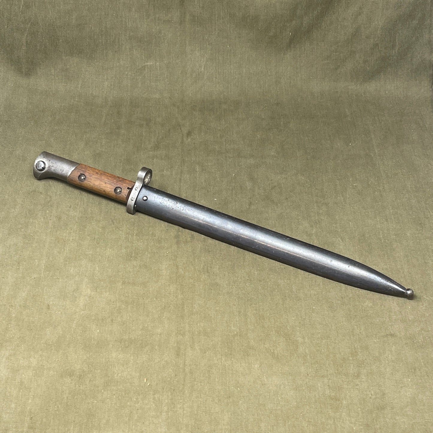 Czechoslovakian V-24 Bayonet & Scabbard