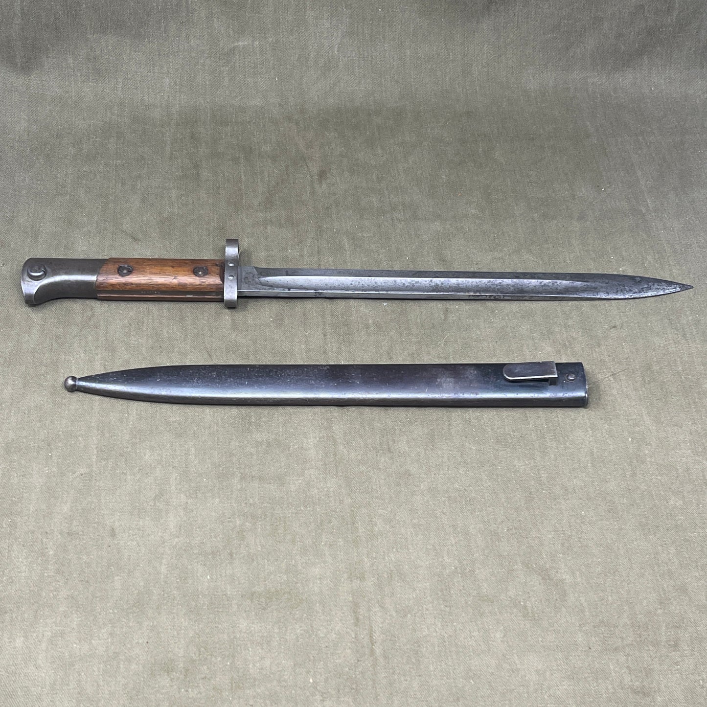 Czechoslovakian V-24 Bayonet & Scabbard