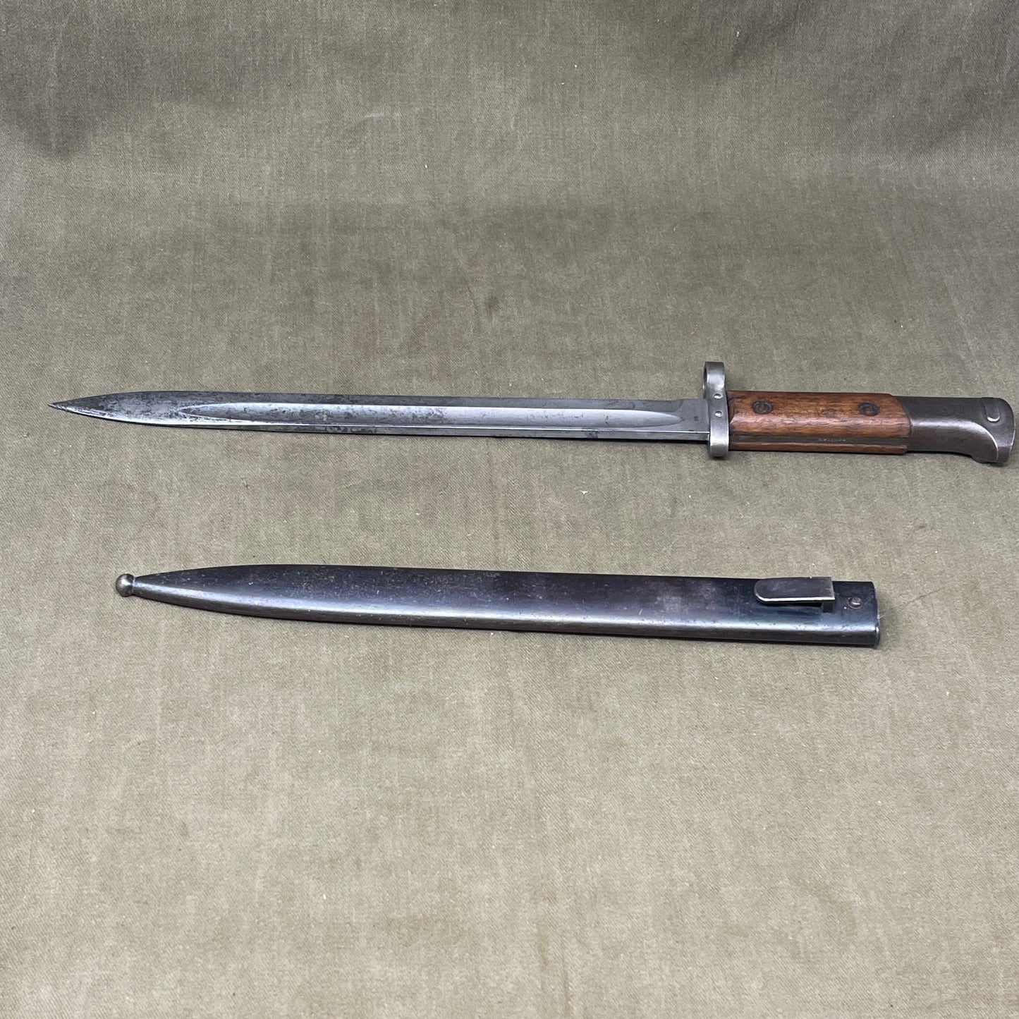Czechoslovakian V-24 Bayonet & Scabbard