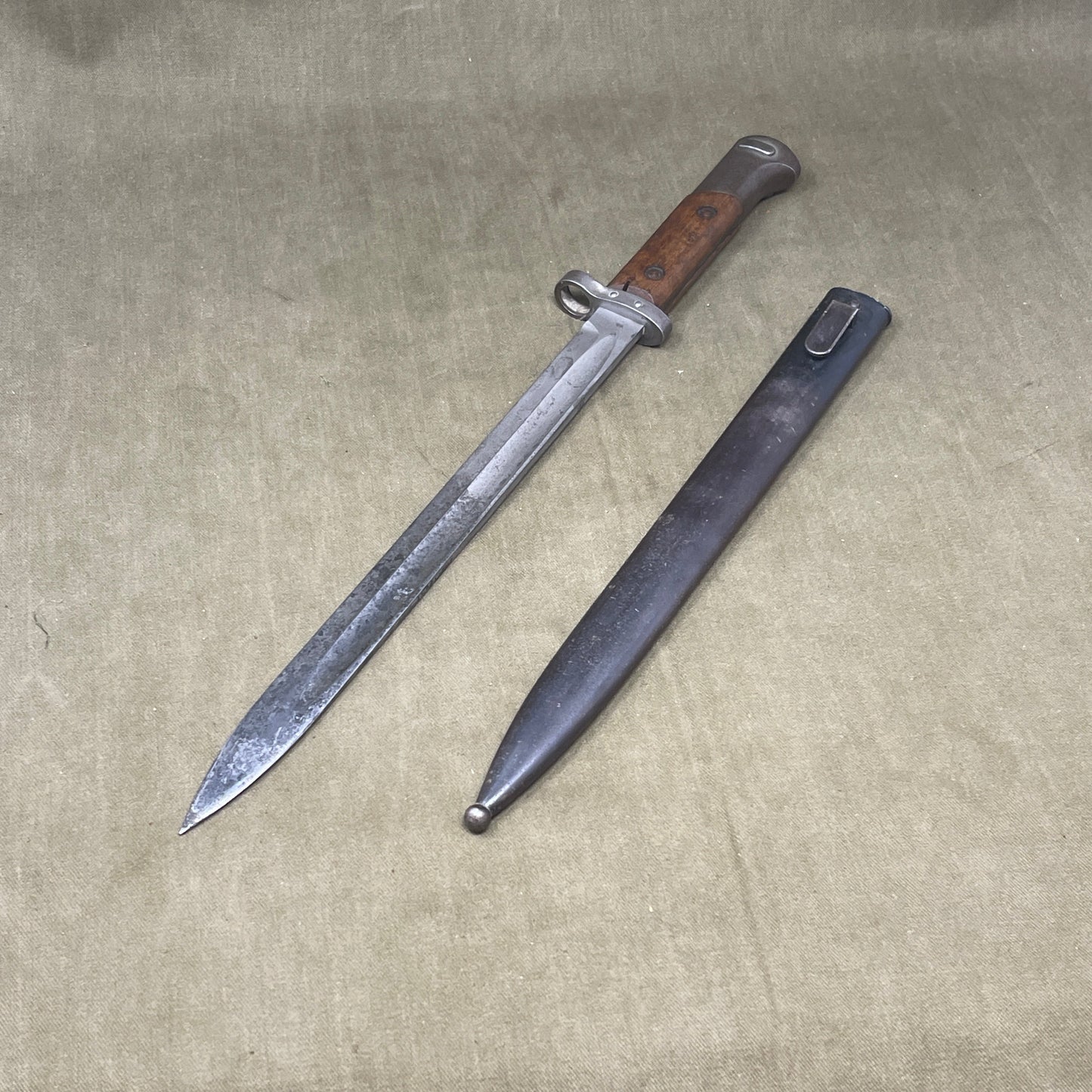 Czechoslovakian V-24 Bayonet & Scabbard