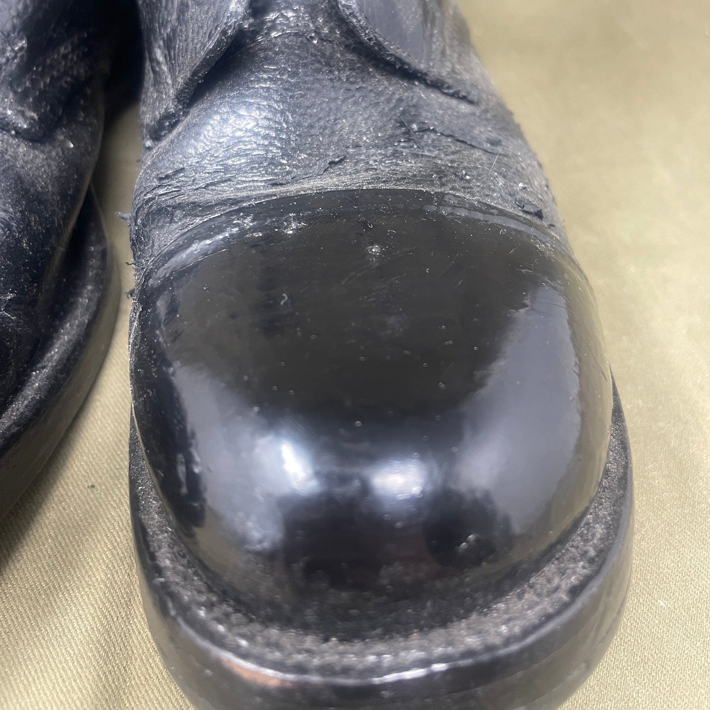 Original British Army Size 9 Pair of 1982 Dated Ammo Boots