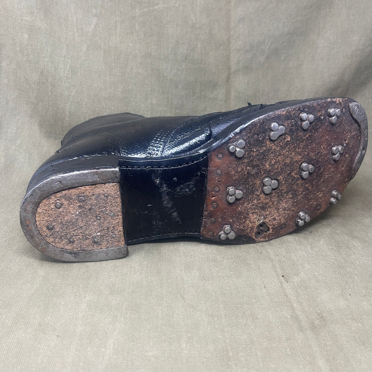 Original British Army Size 9 Pair of 1982 Dated Ammo Boots