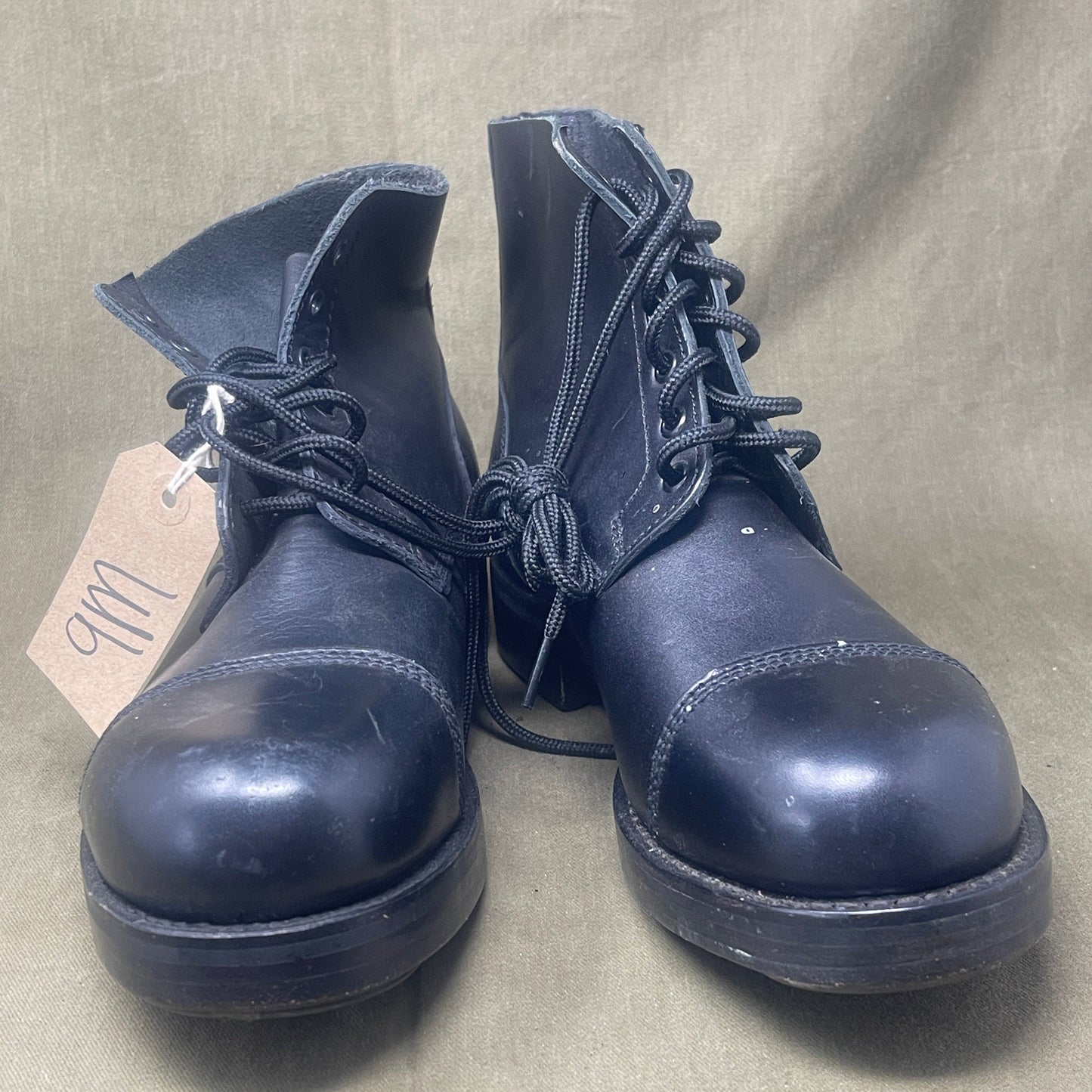 Original British Army Size 9 Pair of 1982 Dated Ammo Boots