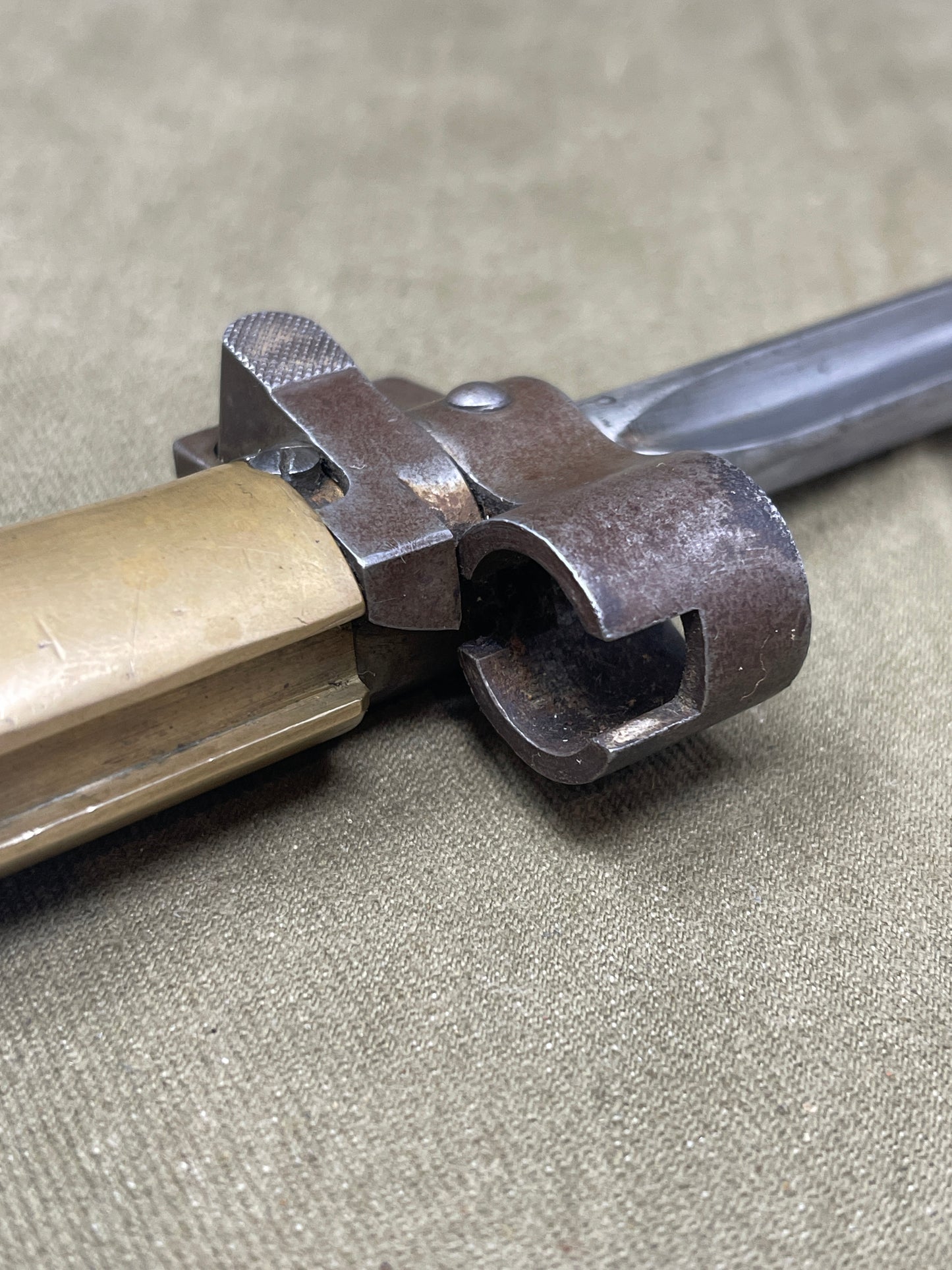 WW1, Original, French,’ Épée-Baïonnette Modèle 1886 Modifié 1915′ or Lebel M1886/15 Bayonet and Scabbard