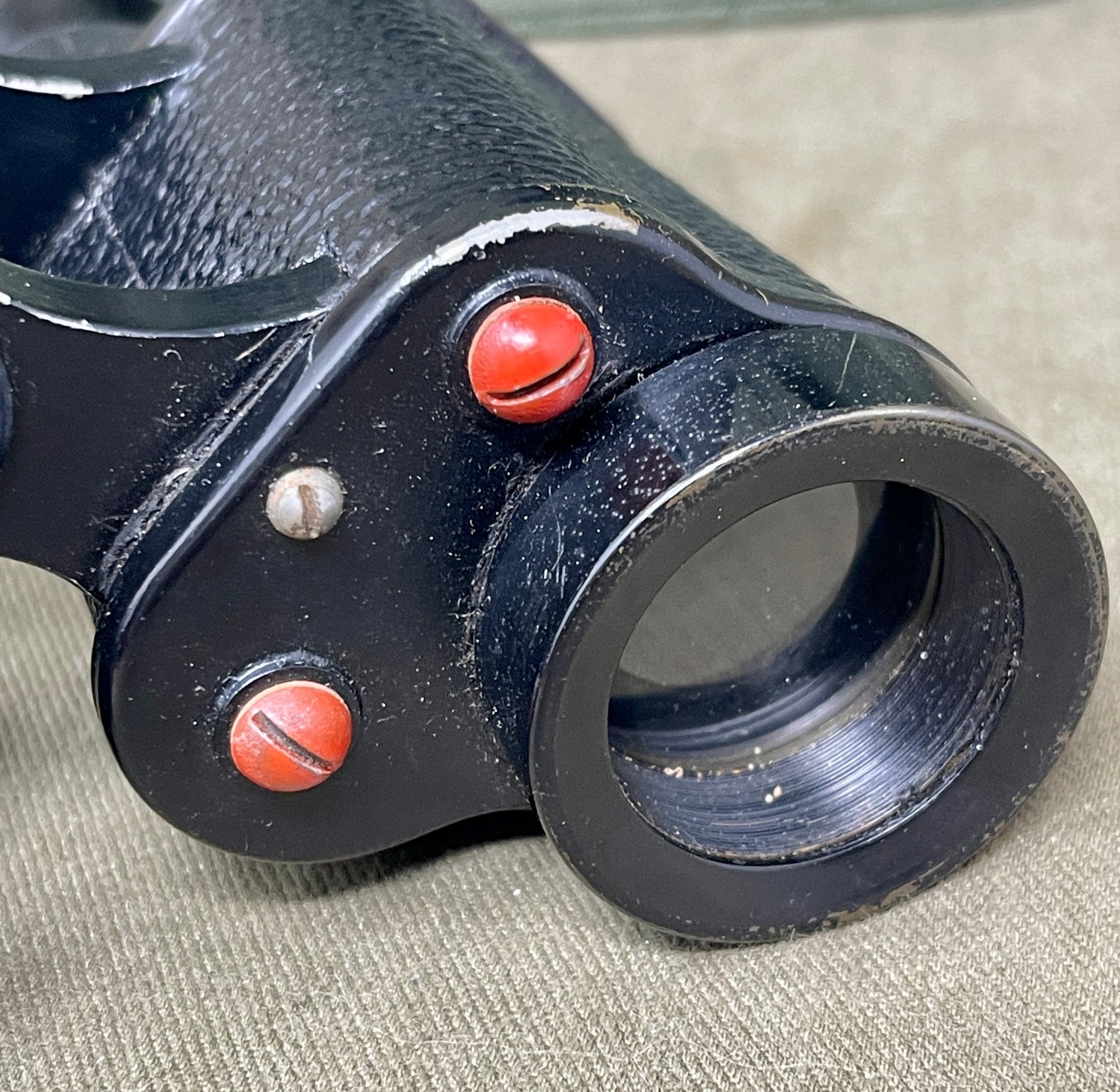 1943 British Binoculars Prism No.2 Mk III x6 – Taylor & Hobson with 1944 Jungle Case