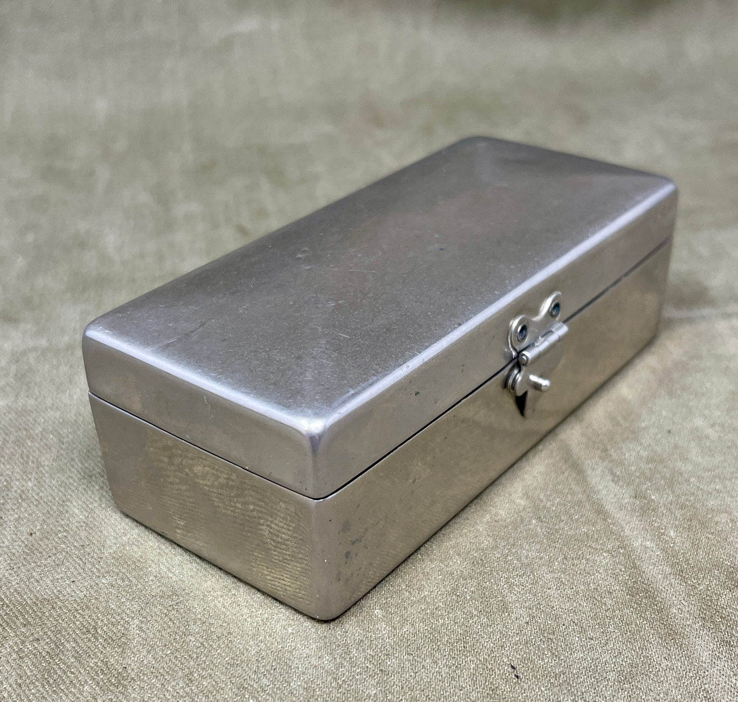 Cased Vintage Wilkinson Sword Auto-Strop Razor