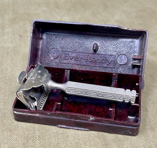 Cased Ever Ready 1912 Patent Safety Razor – Made in England, Excellent Working Order