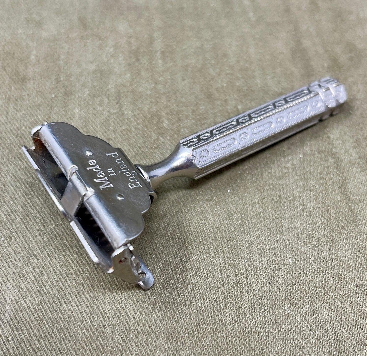 Cased Ever Ready 1912 Patent Safety Razor – Made in England, Excellent Working Order