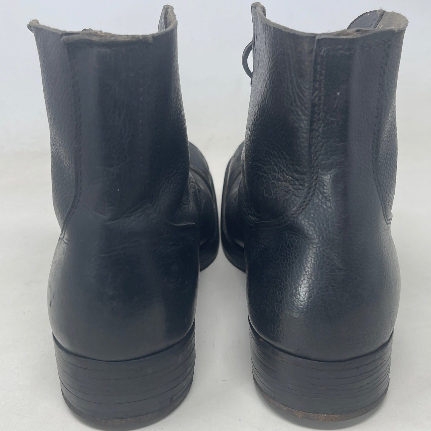 British Army Size 8 Pair of 1943 Dated Ammo Boots