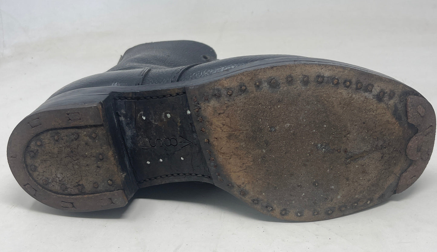 British Army Size 8 Pair of 1943 Dated Ammo Boots