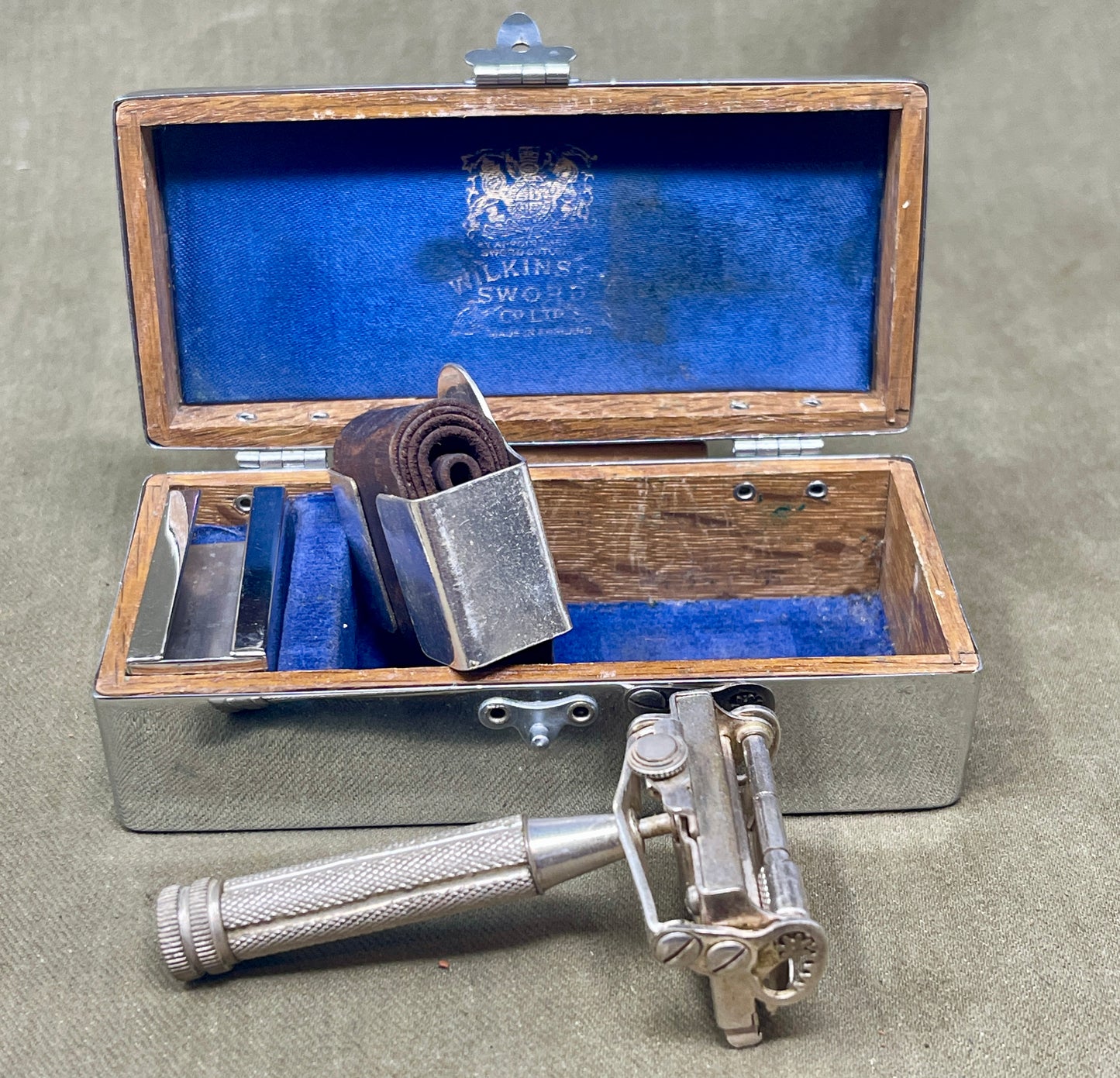 Vintage 1930s Wilkinson Sword Razor – Boxed, Excellent Condition