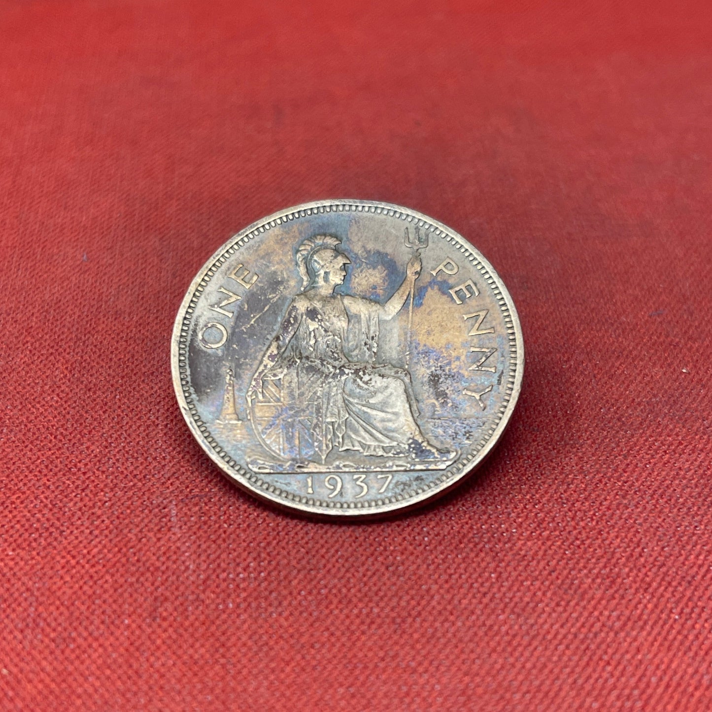Explore the historical significance of the King George VI One Penny coin, minted from 1937 to 1952. Ideal for collectors and history enthusiasts seeking an authentic piece of British numismatic heritage