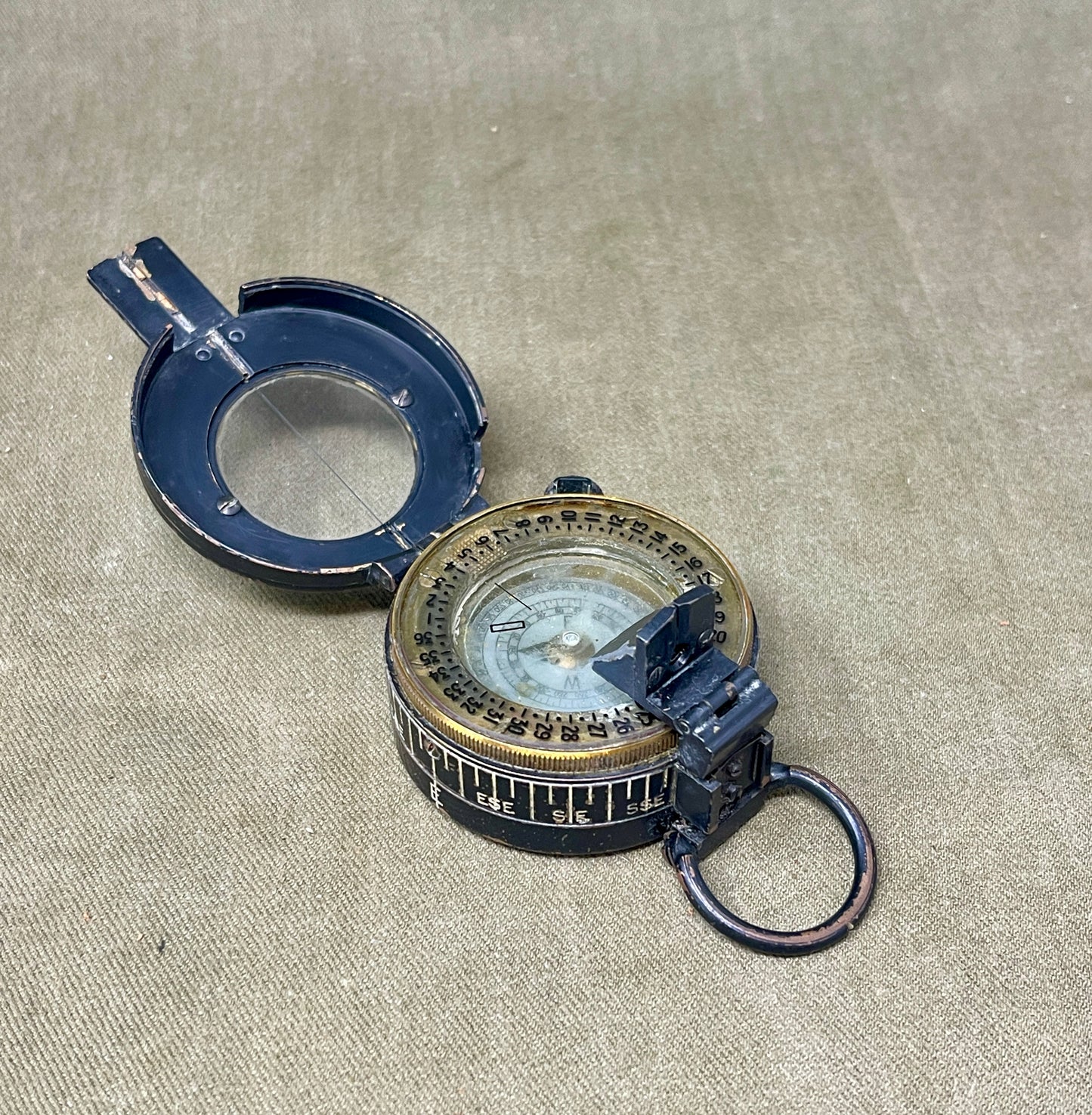 WWII British Prismatic Compass – 1941 Mk III T.G. Co Ltd, London No B97058