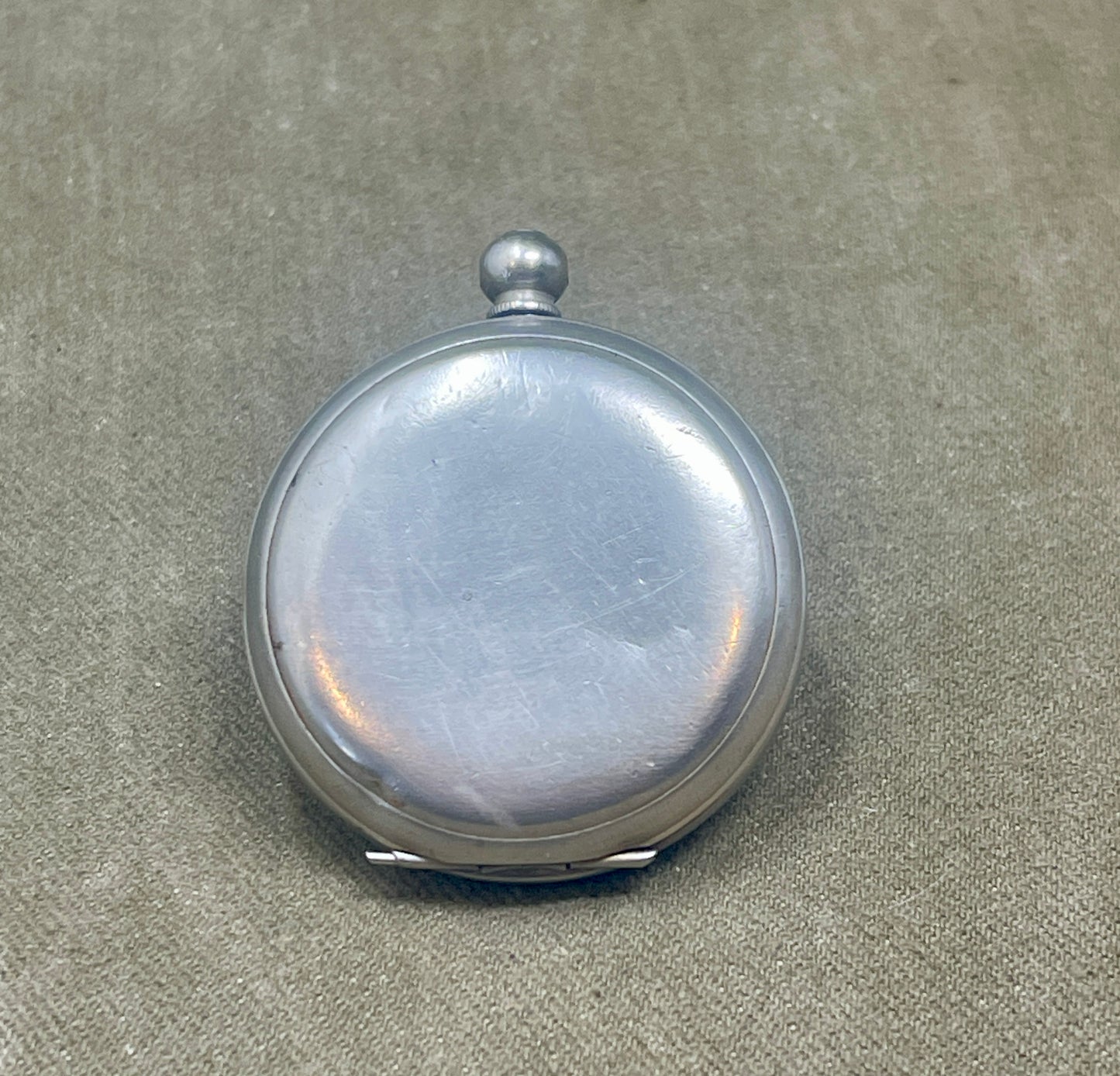 British Circa WW1 Unmarked Pocket Compass