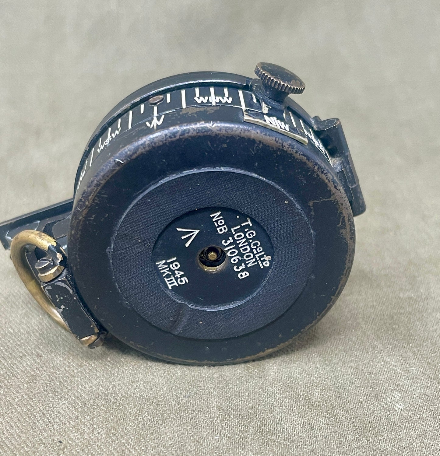 WWII British Prismatic Compass – 1944 T.G. Co Ltd, London NoB 3106638
