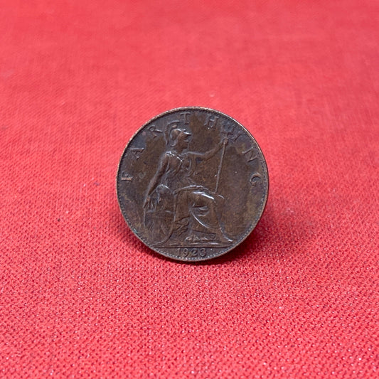 Discover the King George V Farthing, minted from 1911 to 1936. Featuring the iconic Britannia design and King George V's portrait, these historic bronze coins are perfect for collectors and history enthusiasts.