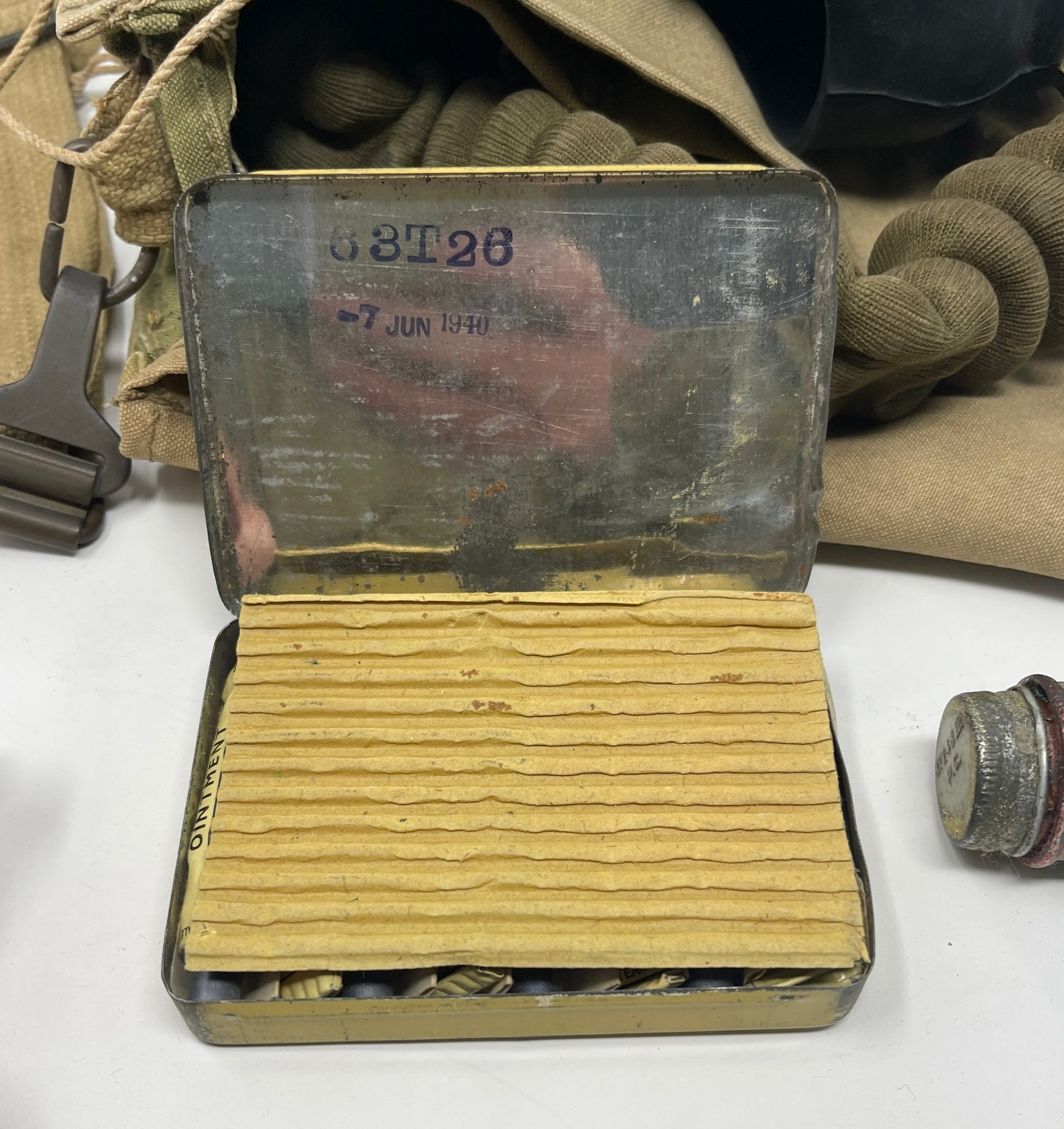 British Respirator, Anti-Gas, General Service, Mk V & Haversack, Mk VI: