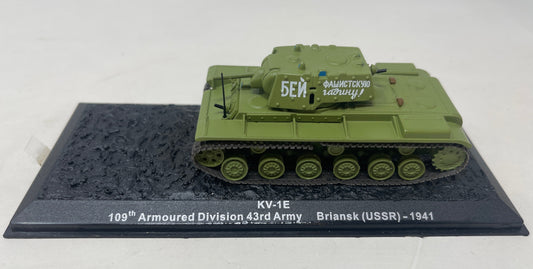KV-1E 109th Armoured Division 43rd Army Briansk USSR 1941 1/72