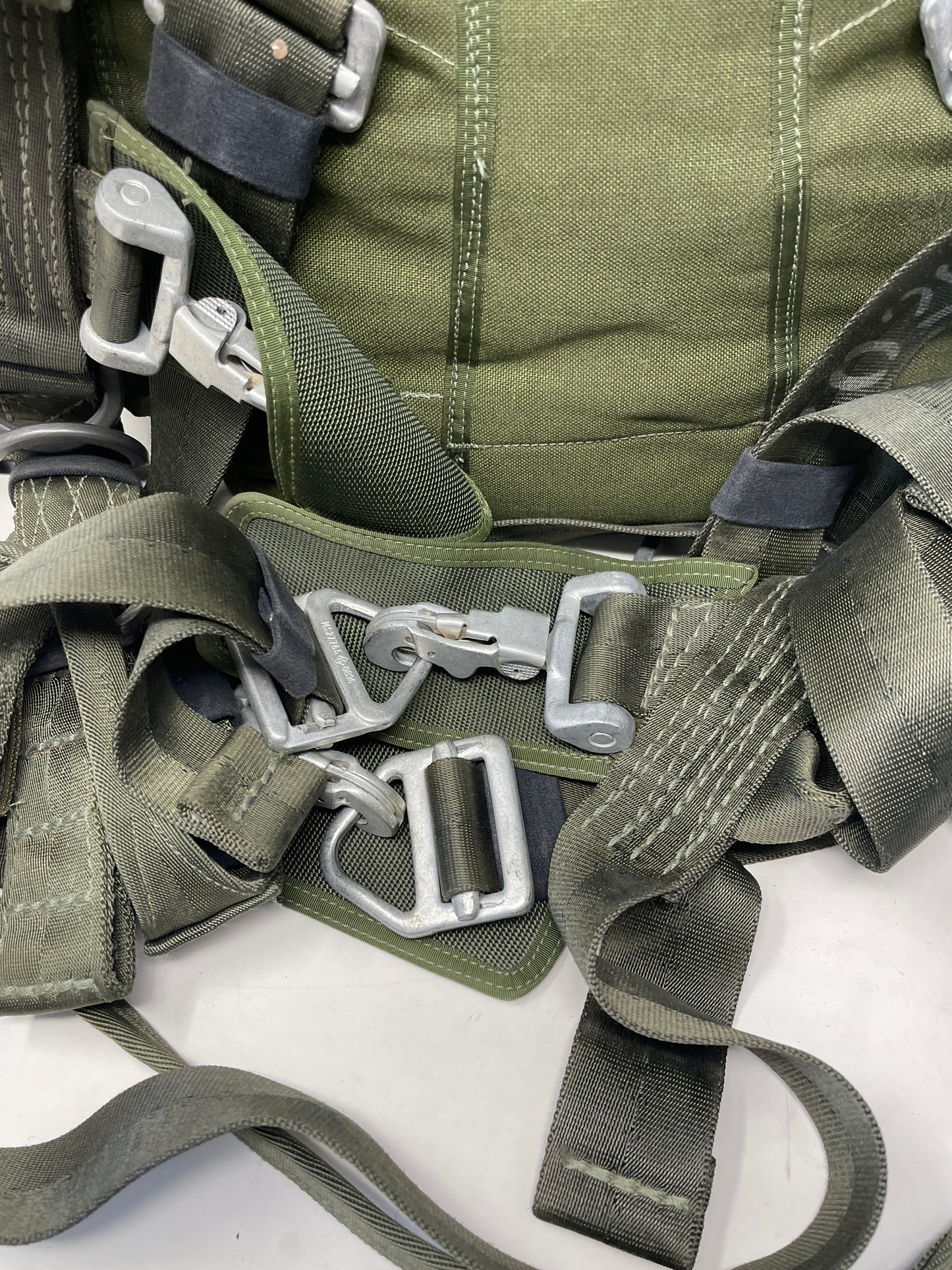 British Army Irvin Parachute Assembly Complete