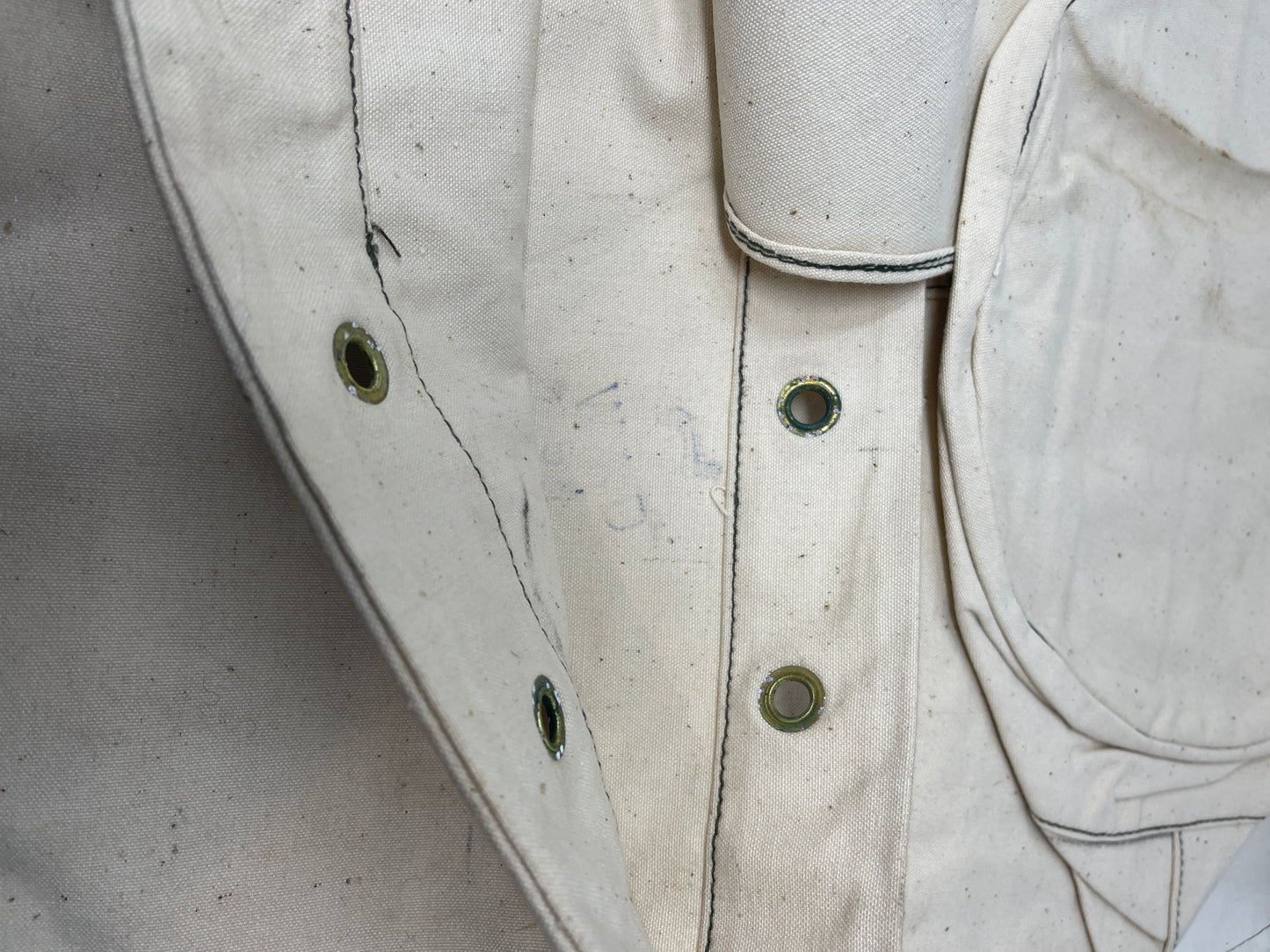 1951 Dated White Canvas Kit Bag CC0004