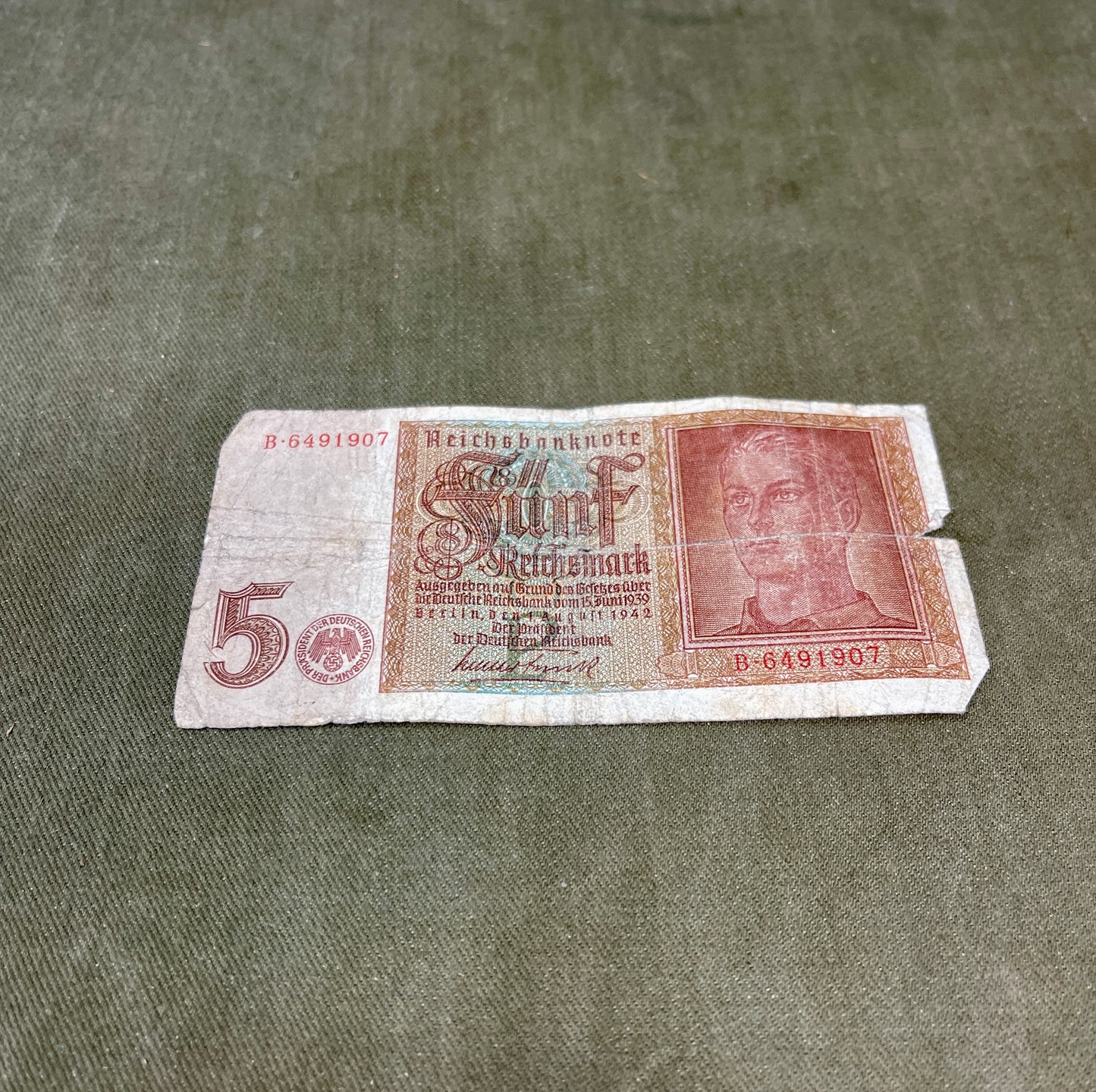 Selection of German WW2 1942 Dated 5 Reichsmark Reichsbanknote – Original WWII Currency