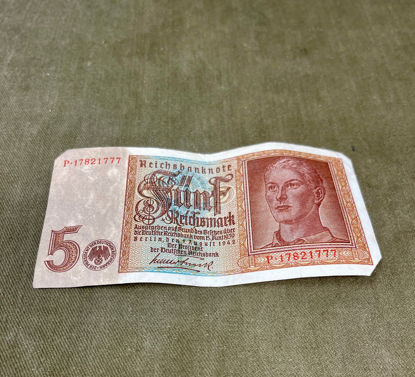 Selection of German WW2 1942 Dated 5 Reichsmark Reichsbanknote – Original WWII Currency