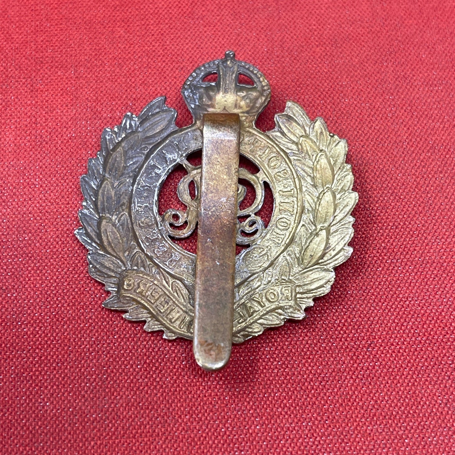 Royal Engineers  King George V  Cap Badge