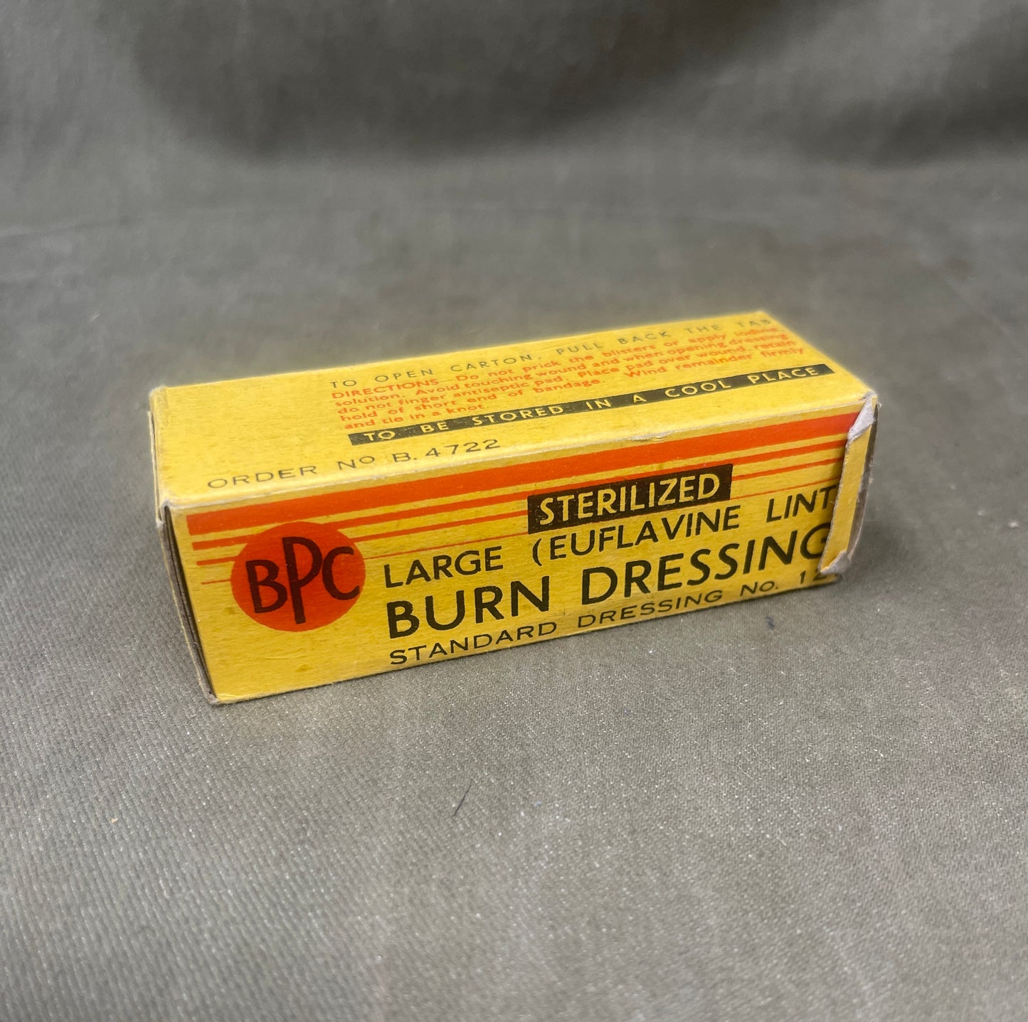 WWII Large Euflavine Lint Burn Dressing No. 12 – B.P.C. British Military Issue