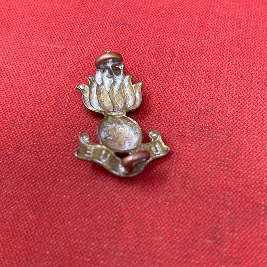 WWI-WWII Royal Artillery Brass Collar Badge