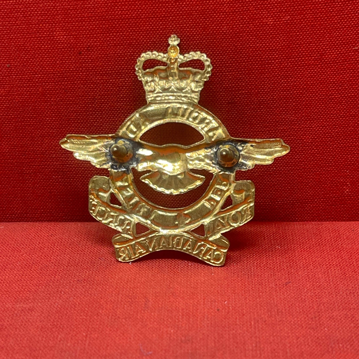 Royal Canadian Air Force RCAF cap badge screw posts