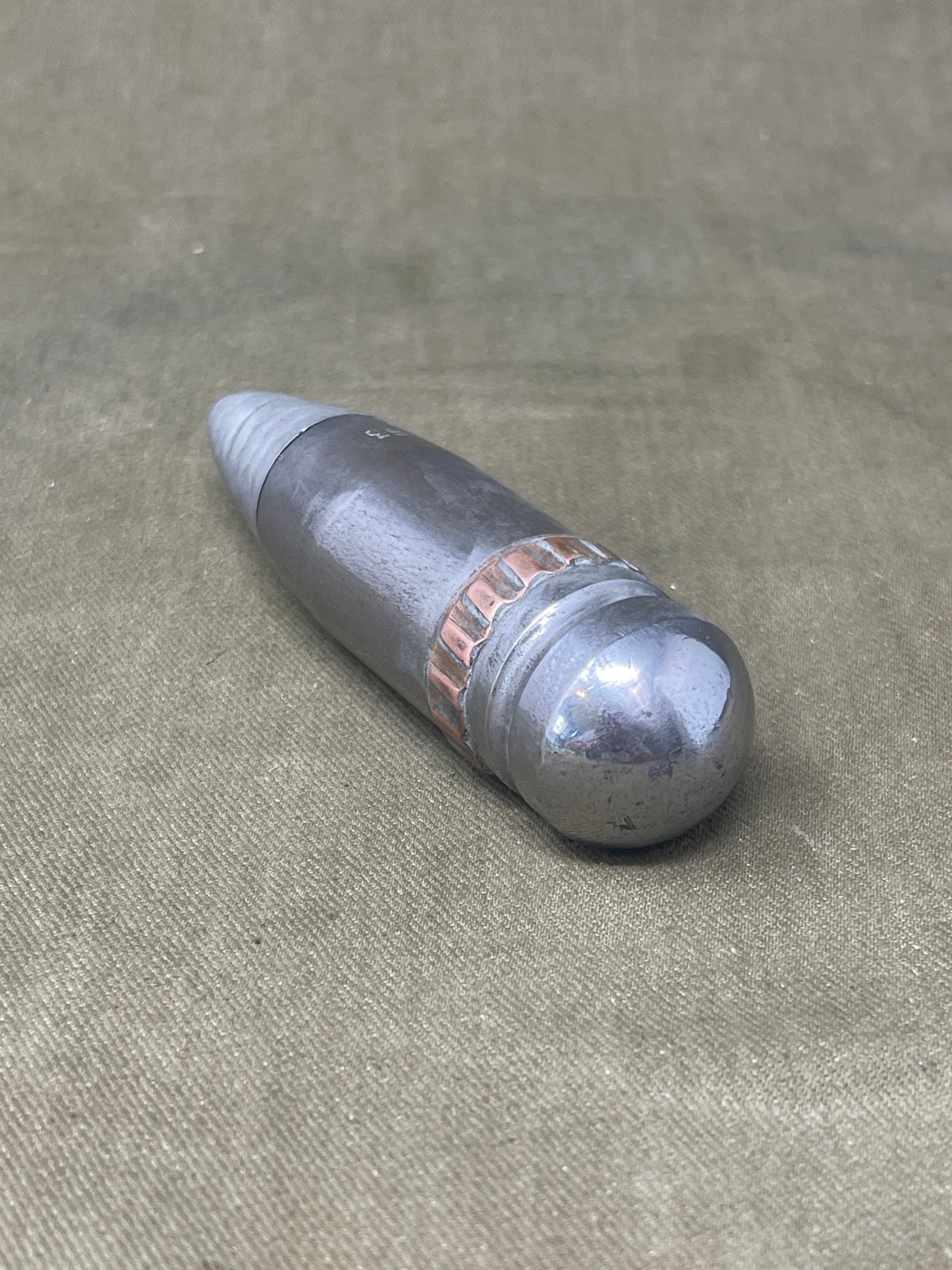 ADEN 30mm Round, brass case, steel projectile, alloy nose cone