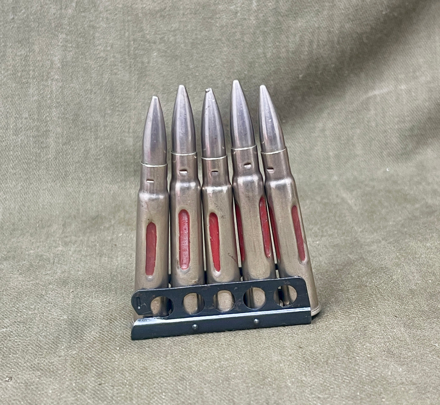 Charger of Five Mk6 .303 Drill Rounds – RL Royal Laboratory | Original British Drill Ammunition
