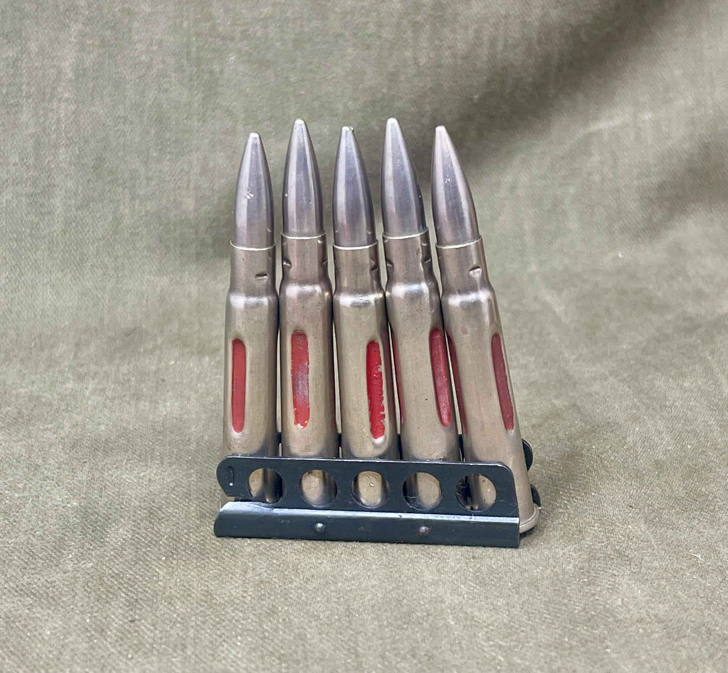 Charger of Five Mk6 .303 Drill Rounds – RL Royal Laboratory | Original British Drill Ammunition