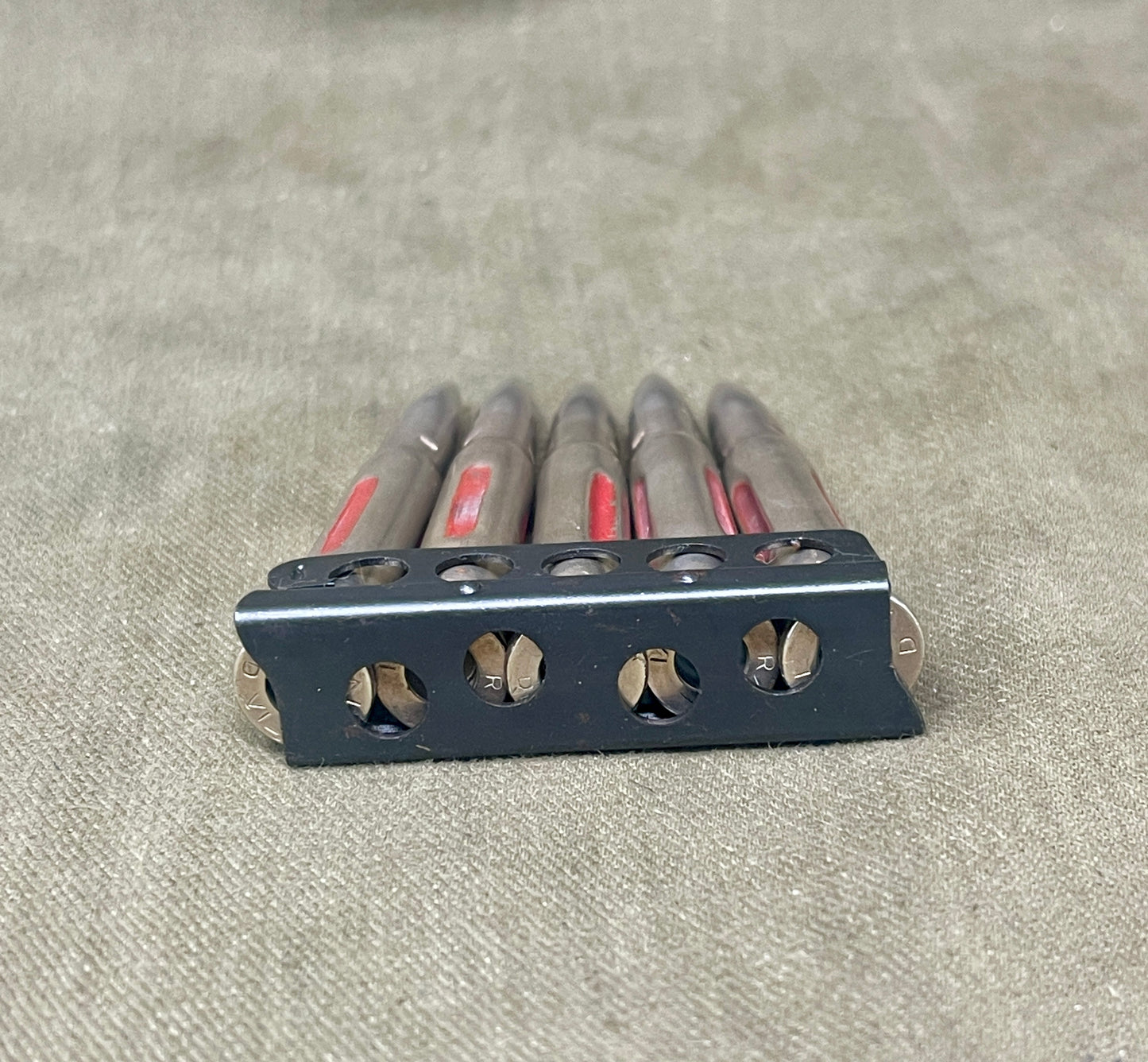 Charger of Five Mk6 .303 Drill Rounds – RL Royal Laboratory | Original British Drill Ammunition