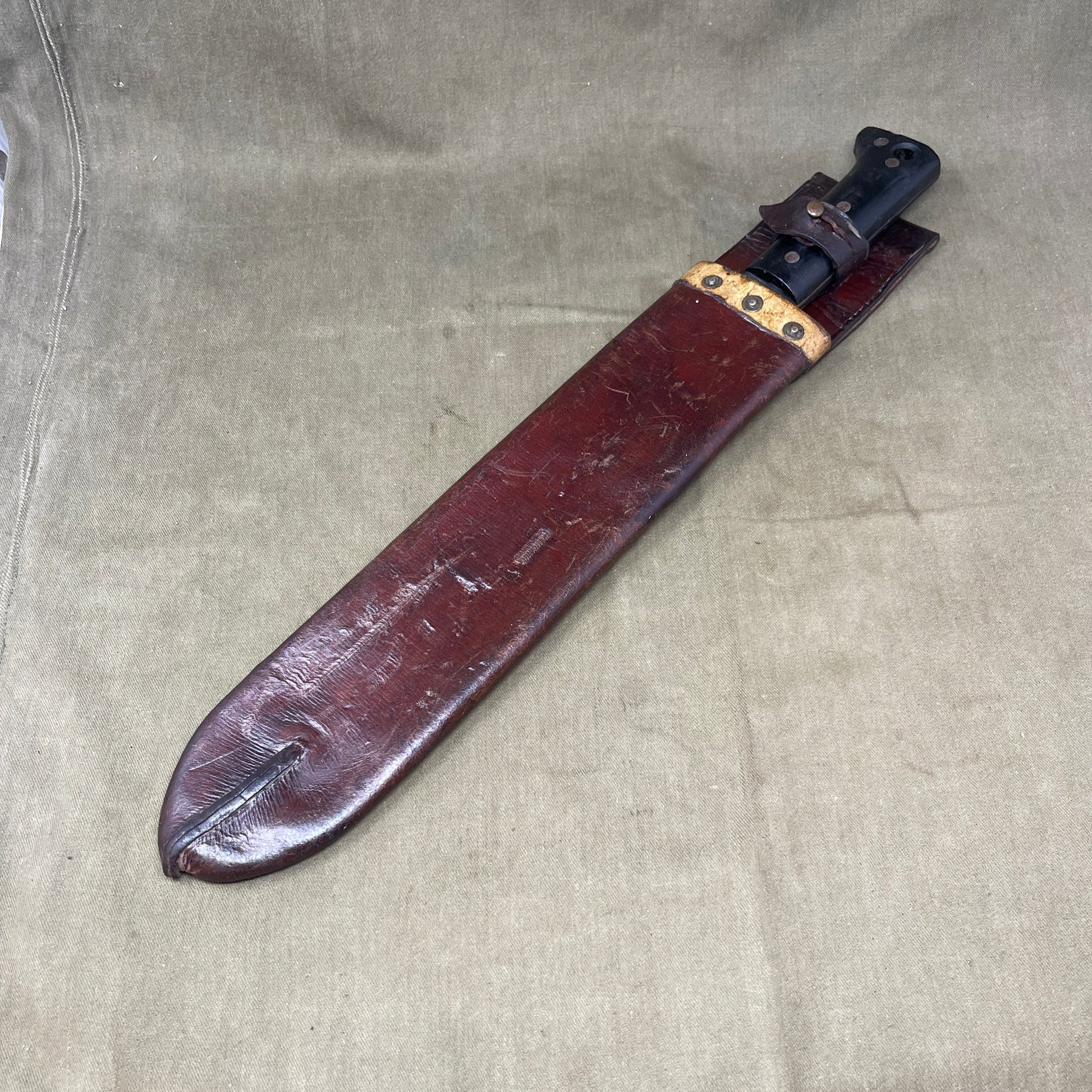 US Army Legitimus Collins & Co 1944 Dated Machete with Leather case