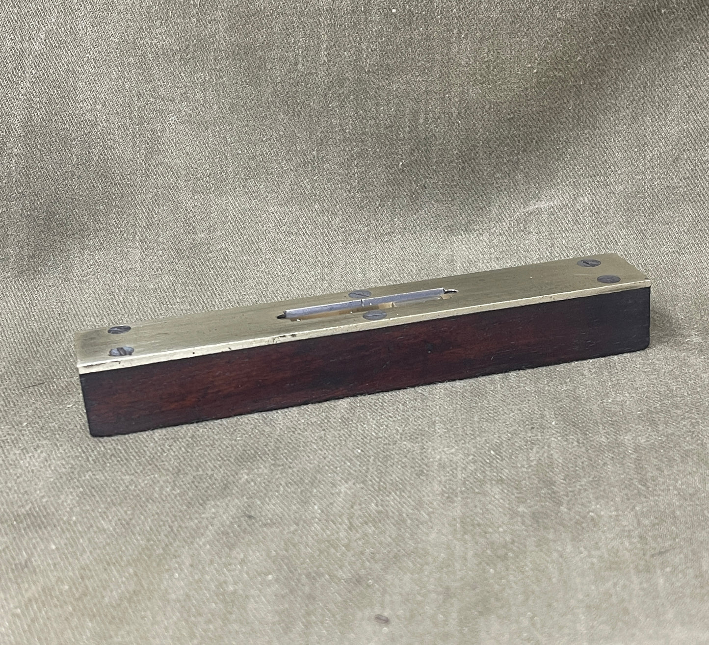 J Buck 124 Newgate London – Vintage Brass Spirit Level (Carpenter’s Tool)