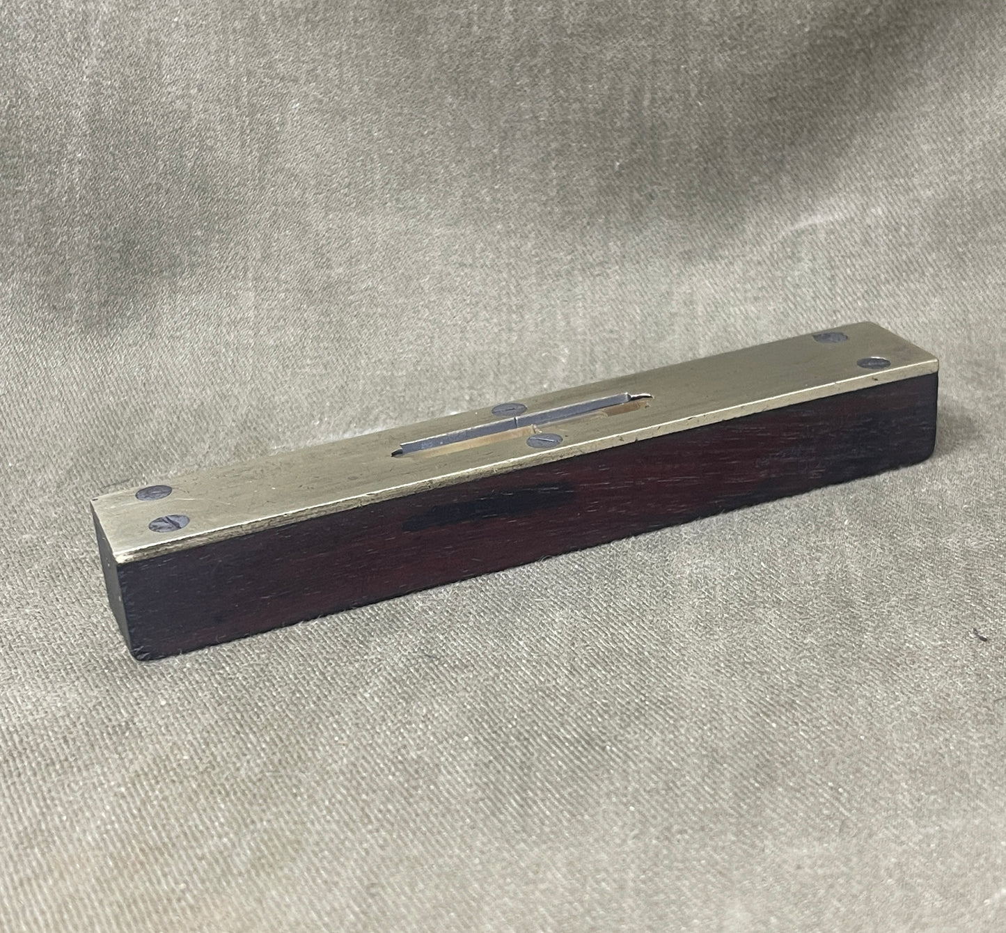 J Buck 124 Newgate London – Vintage Brass Spirit Level (Carpenter’s Tool)