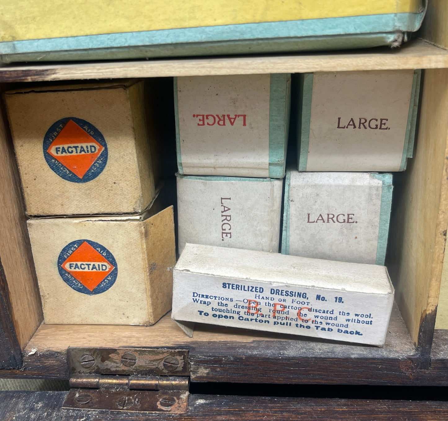 Original WW2 Paragon Wall Mounted First Aid Box – Complete Military First Aid Kit