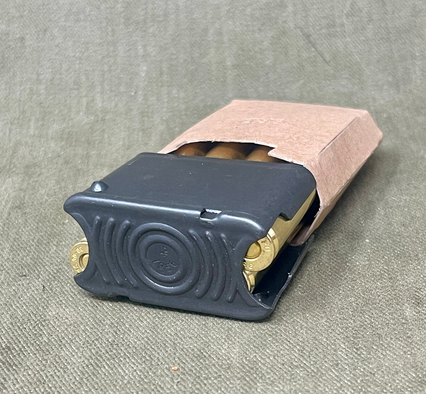 8 x Inert .30-06 Springfield Rounds in Original Style M1 Garand En-Bloc Clip