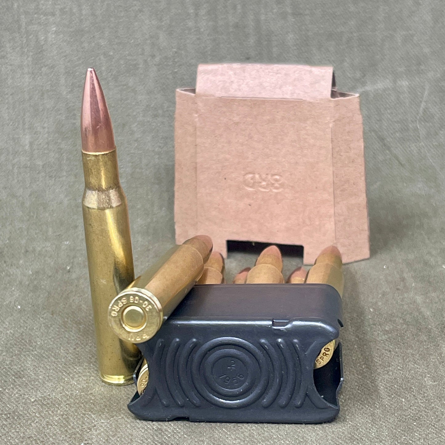 8 x Inert .30-06 Springfield Rounds in Original Style M1 Garand En-Bloc Clip